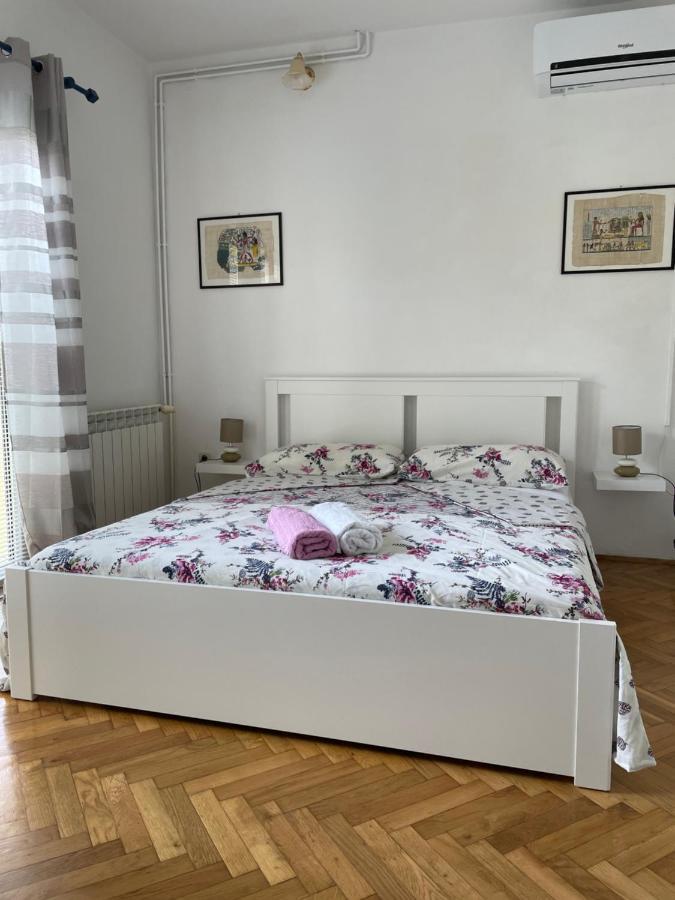 Apartments Mornar Poljica  ภายนอก รูปภาพ
