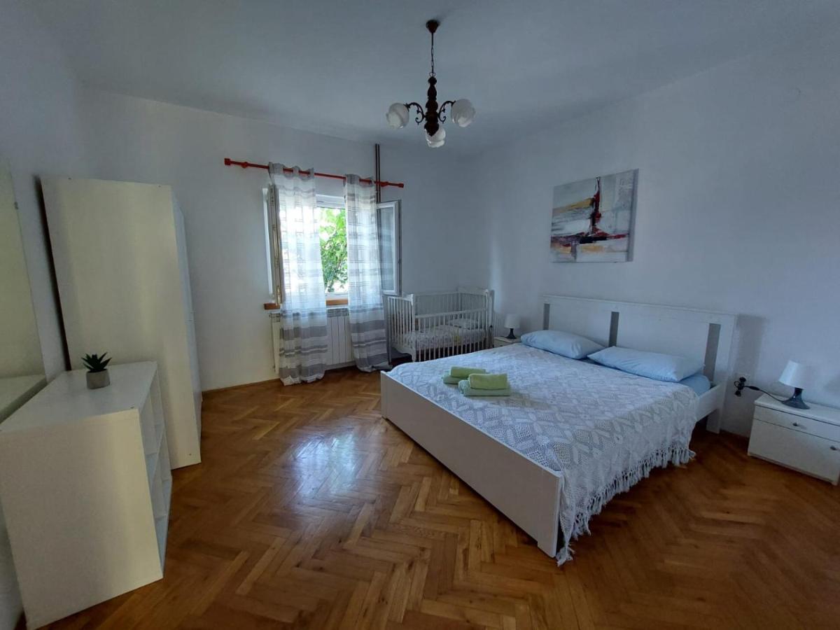 Apartments Mornar Poljica  ภายนอก รูปภาพ
